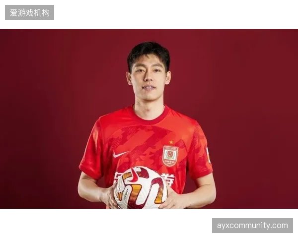 李刚仁在俱乐部已习惯替补角色，其作为超级替补冲击对手防线的战术价值亟待开发。